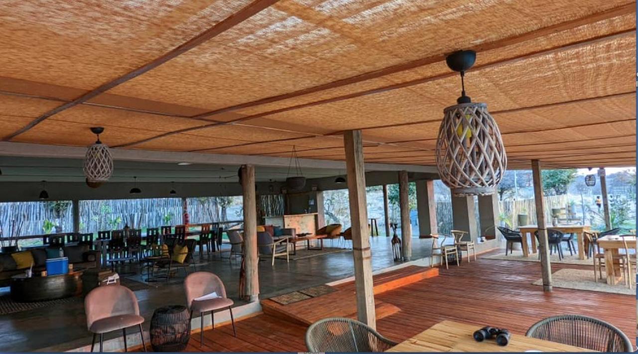Xhabe Safari Lodge Chobe Muchenje Esterno foto