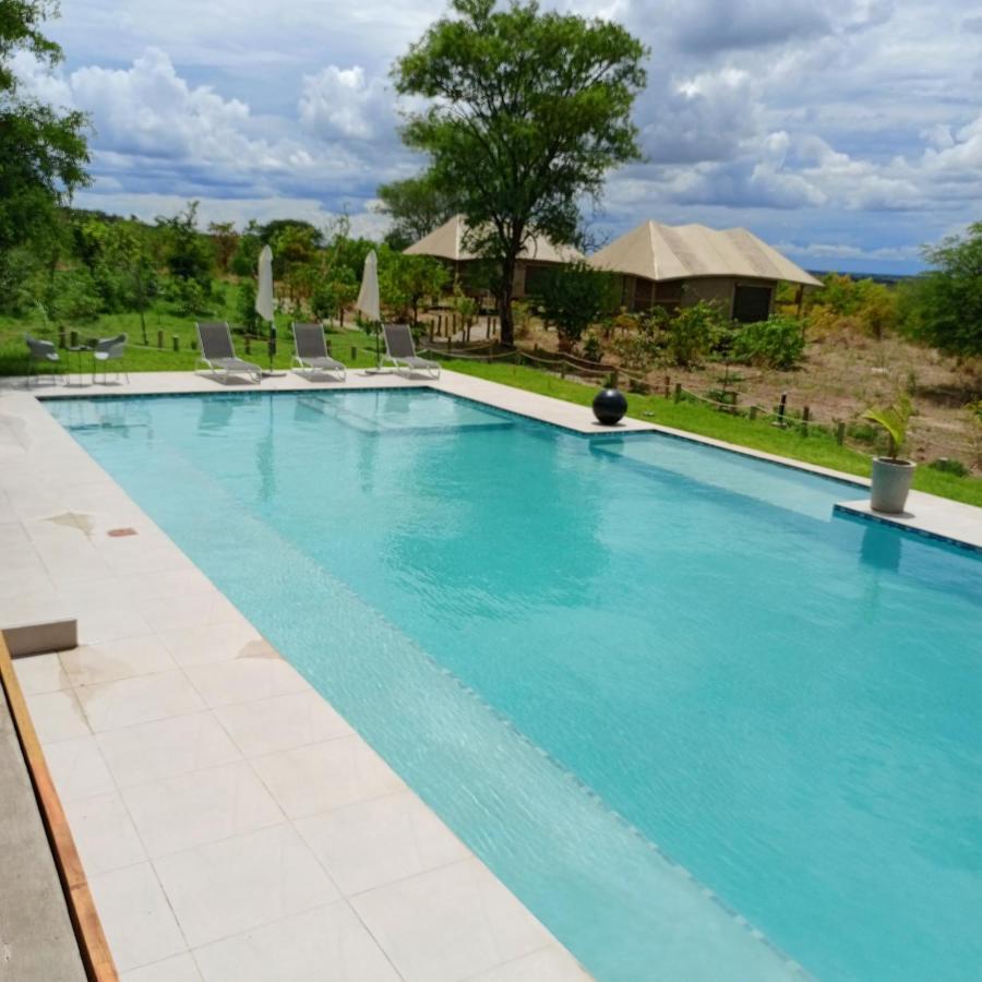 Xhabe Safari Lodge Chobe Muchenje Esterno foto