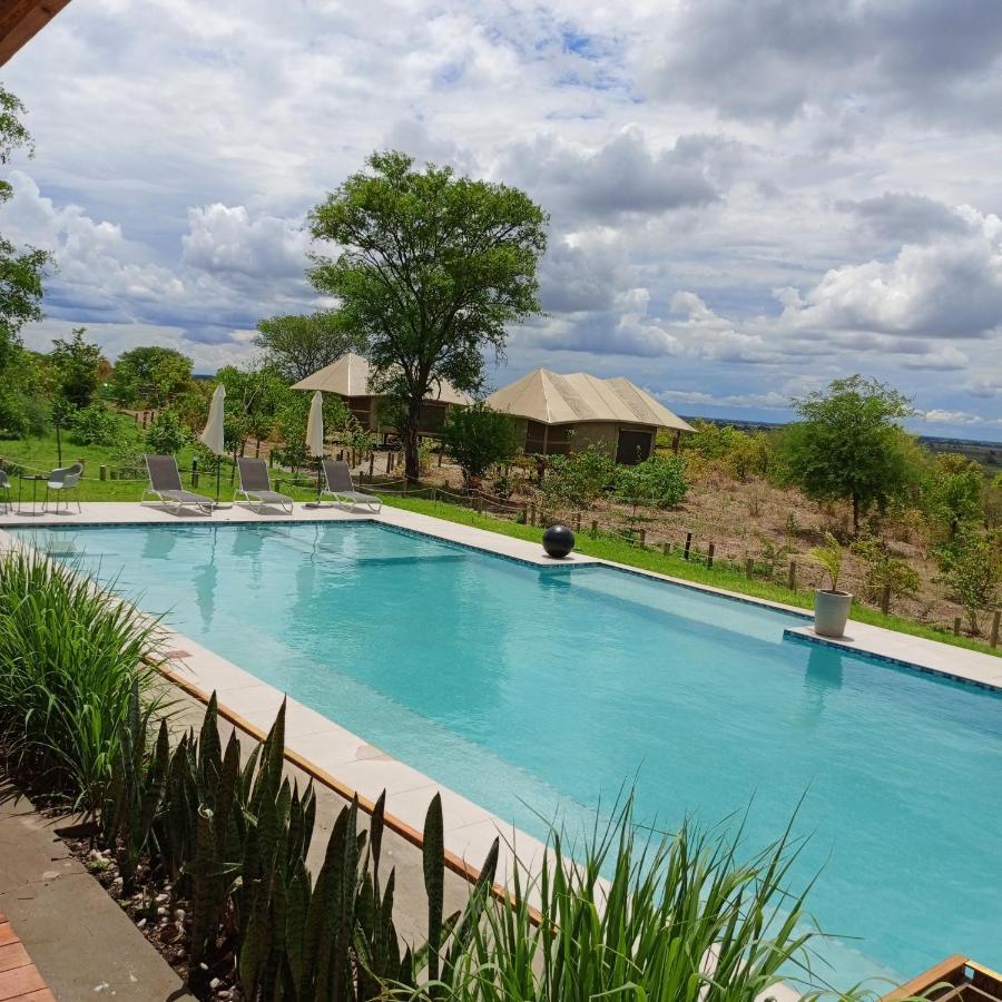 Xhabe Safari Lodge Chobe Muchenje Esterno foto