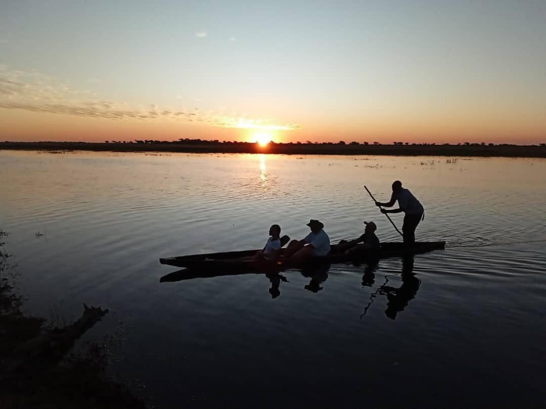 Xhabe Safari Lodge Chobe Muchenje Esterno foto
